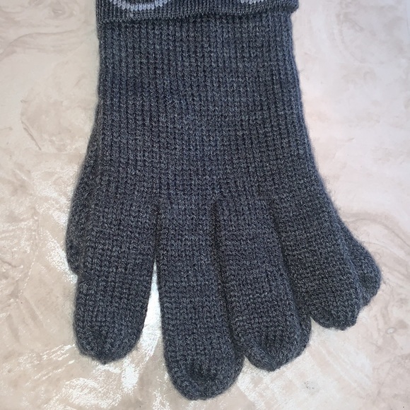 MICHAEL Michael Kors Women’s Winter Glove - Picture 3 of 7